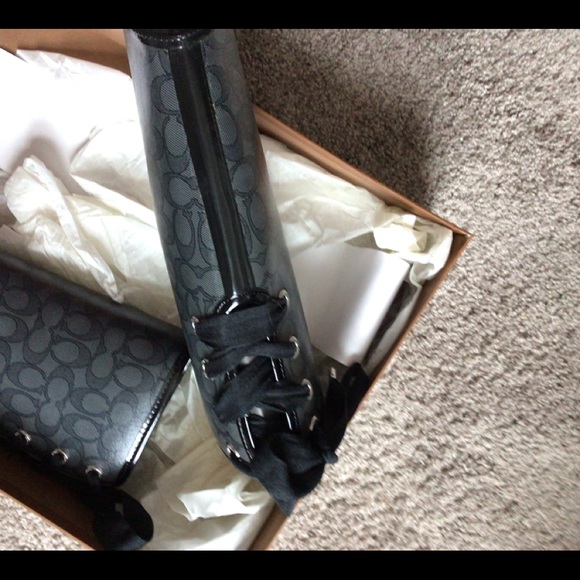 Coach Black Tristee Outline Rain Boots SG C/rub sz 8m black / smoke black - Picture 7 of 10